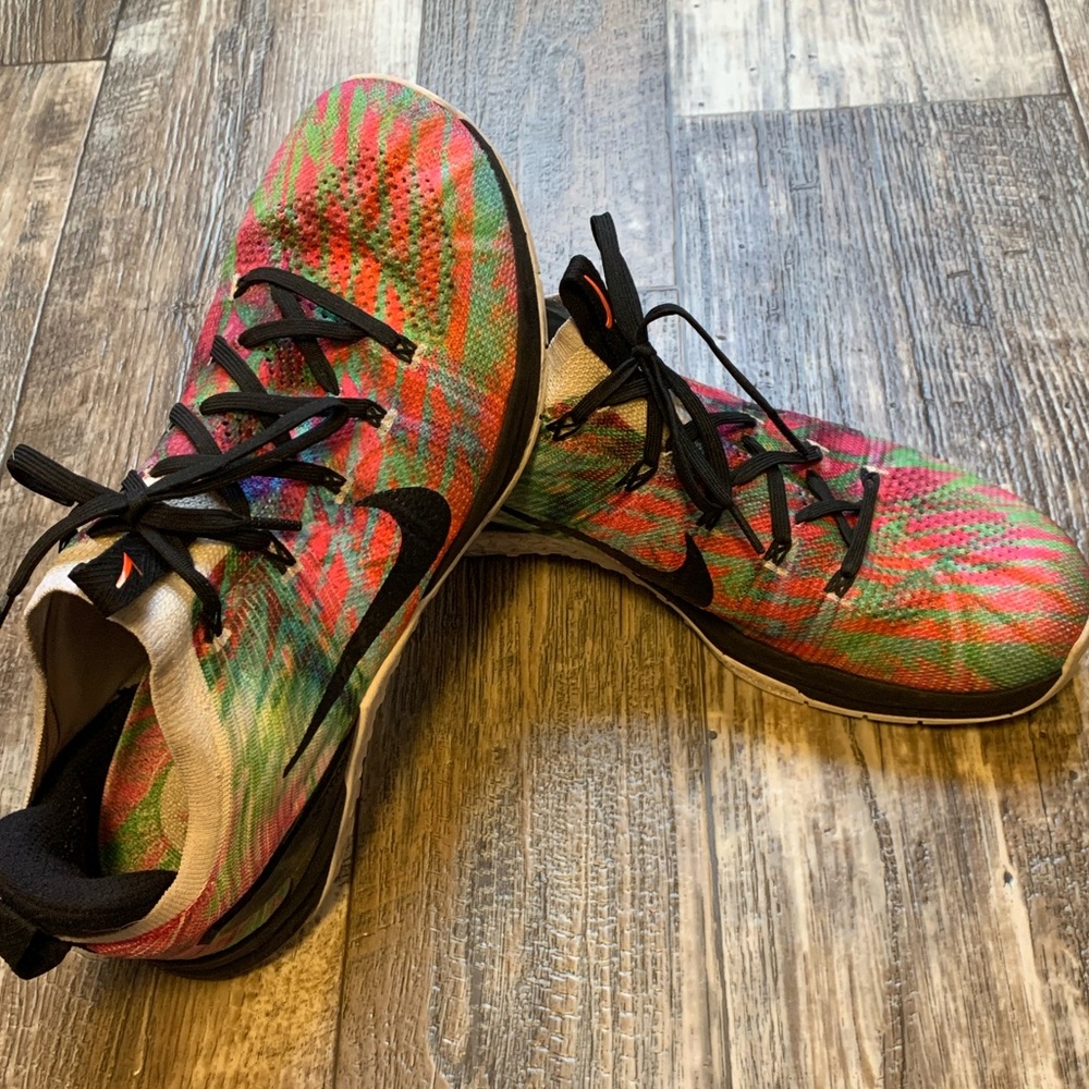 Nike Men’s DSX Flyknit 2 “WOD Paradise” shoes